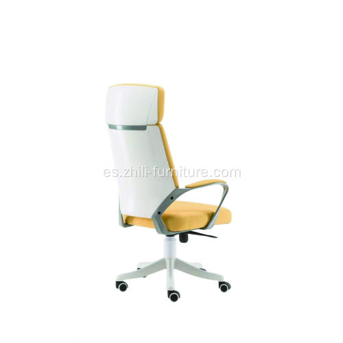 Silla de malla alta de buen diseño